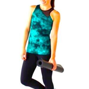 Lululemon Meshed Up One-Shoulder Green Floral Tank Top Size 4 Stylish Activewear